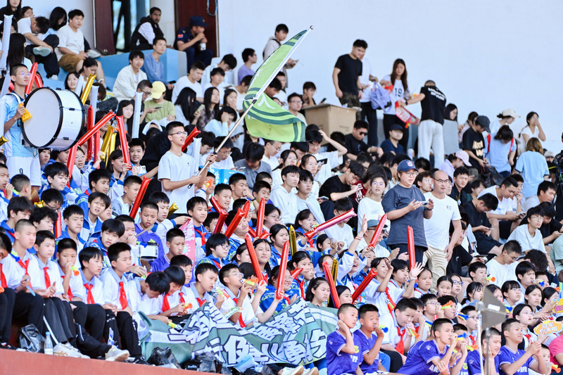 果女子足球, 球队